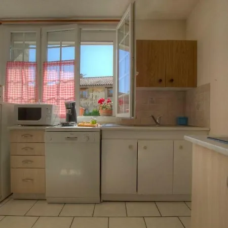 Holiday home House De La Chouette 2 *